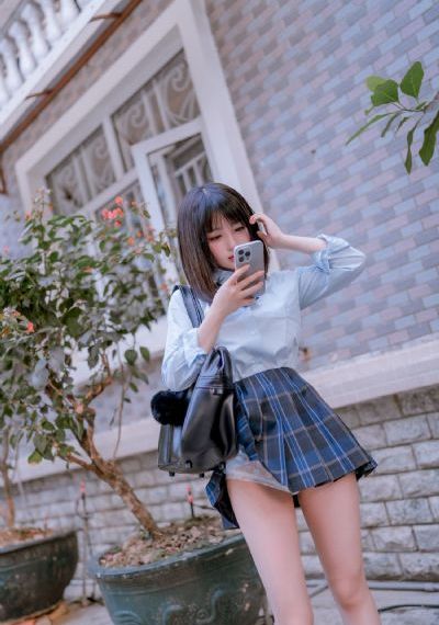 丰满雪白的女教师bd在线观看_BD英语高清在线